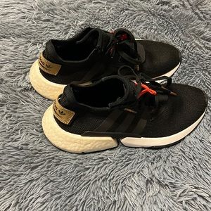 Adidas shoe size 6 men’s